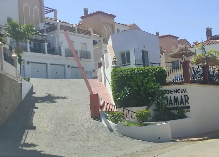 Atico En Con Vistas Espectaculares Daire Nerja